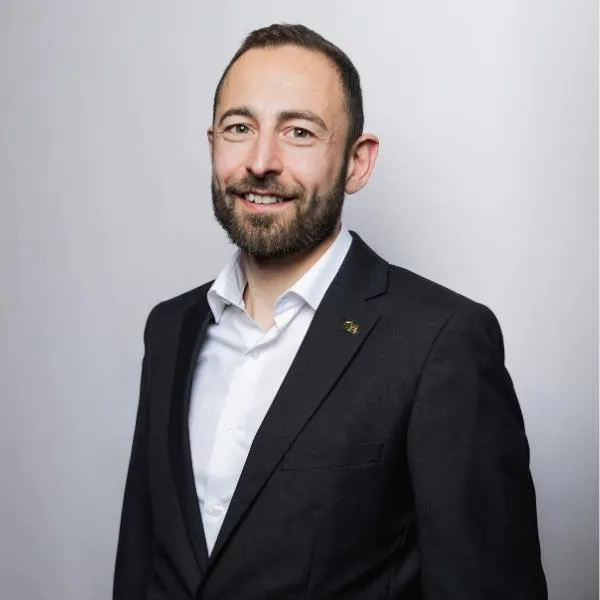 Agent photo