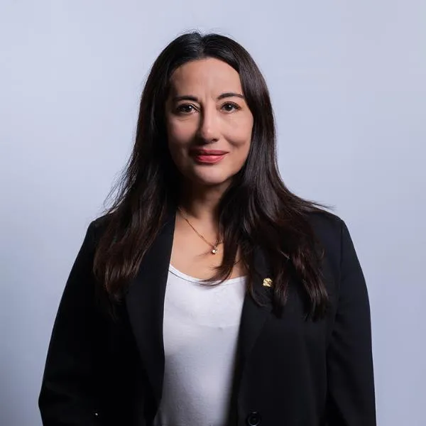 Agent photo