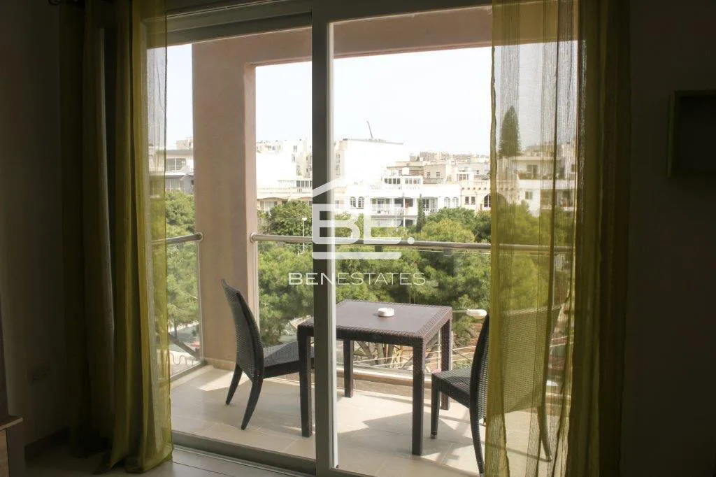 Block of Mixed Units in Swieqi