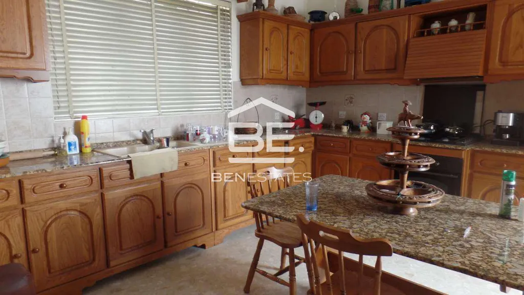 Bungalow in Mosta