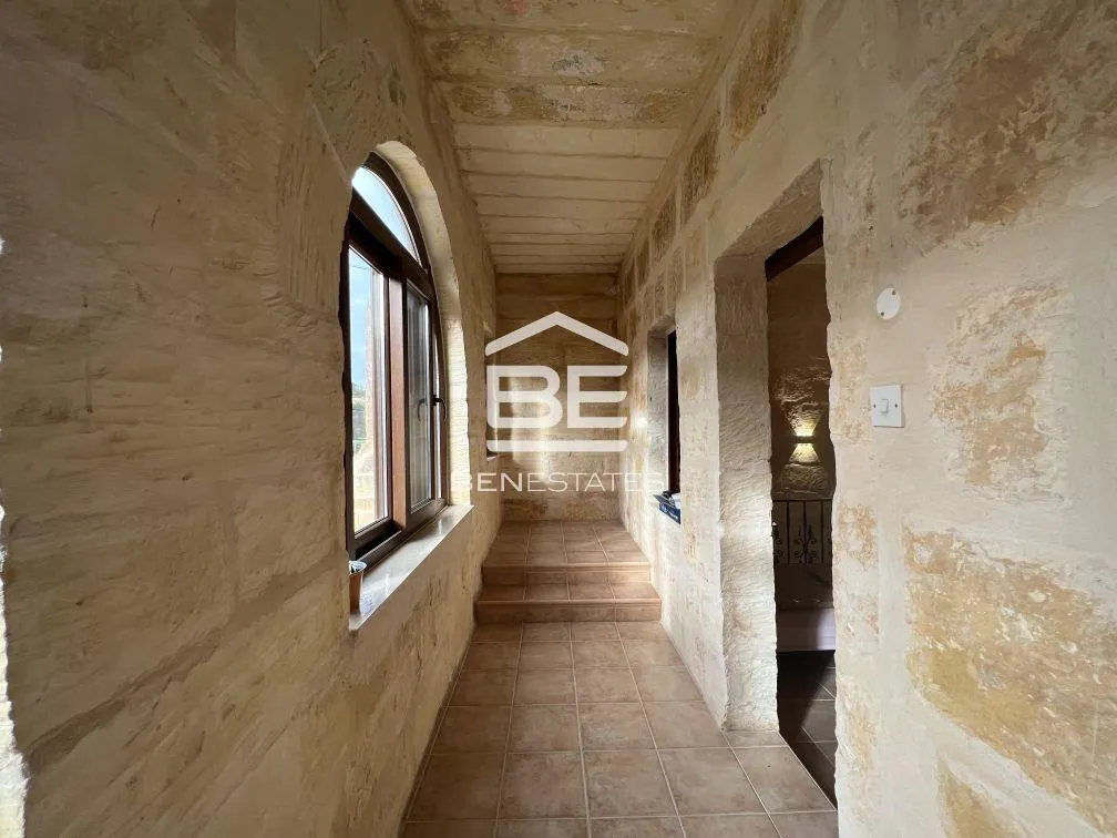 Converted House of Character in Ghajn Tuffieha