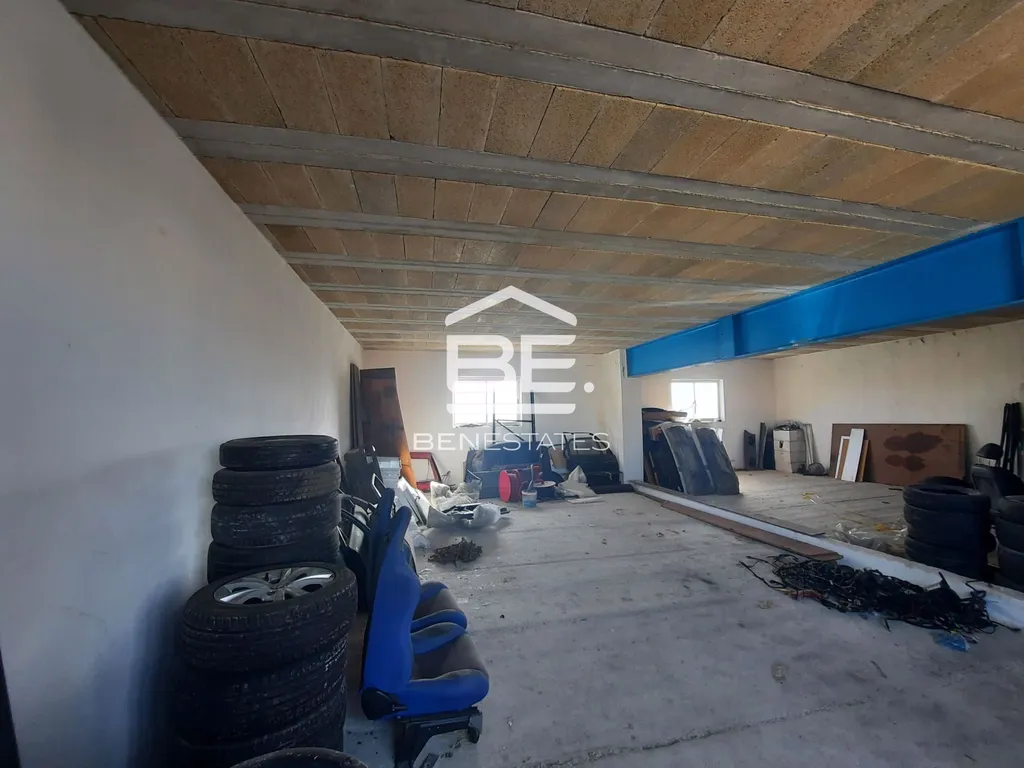 Commercial in Santa Venera