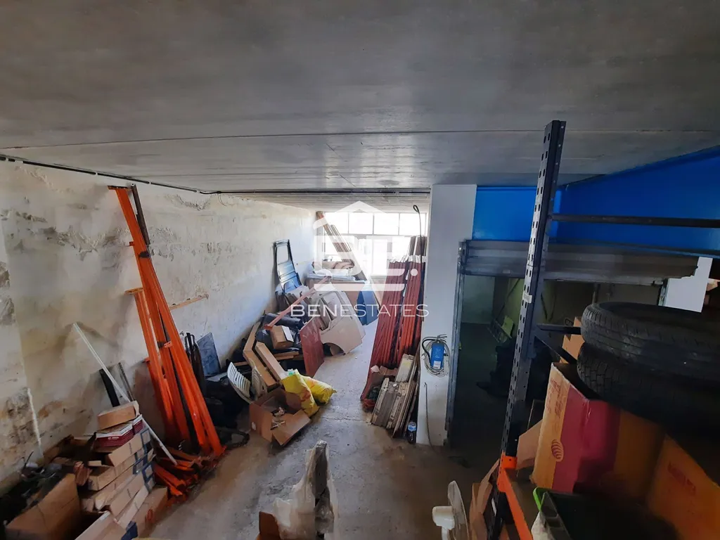 Commercial in Santa Venera