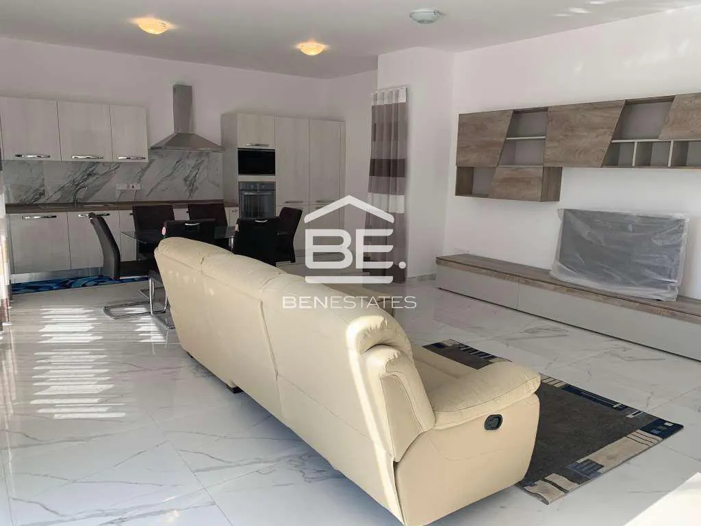 Corner Penthouse in Bahar Ic-Caghaq