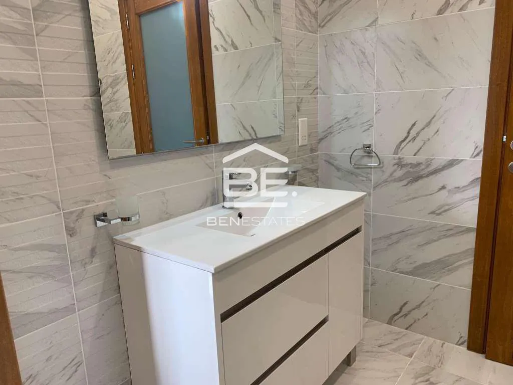 Corner Penthouse in Bahar Ic-Caghaq