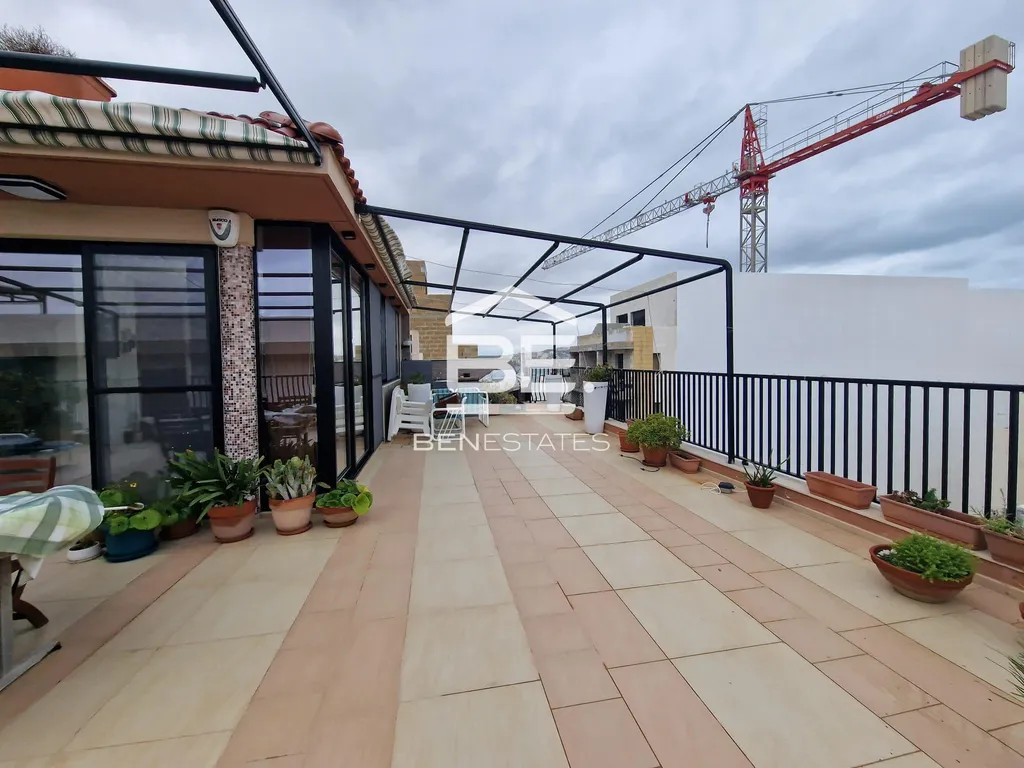 Duplex Penthouse in St. Pauls Bay