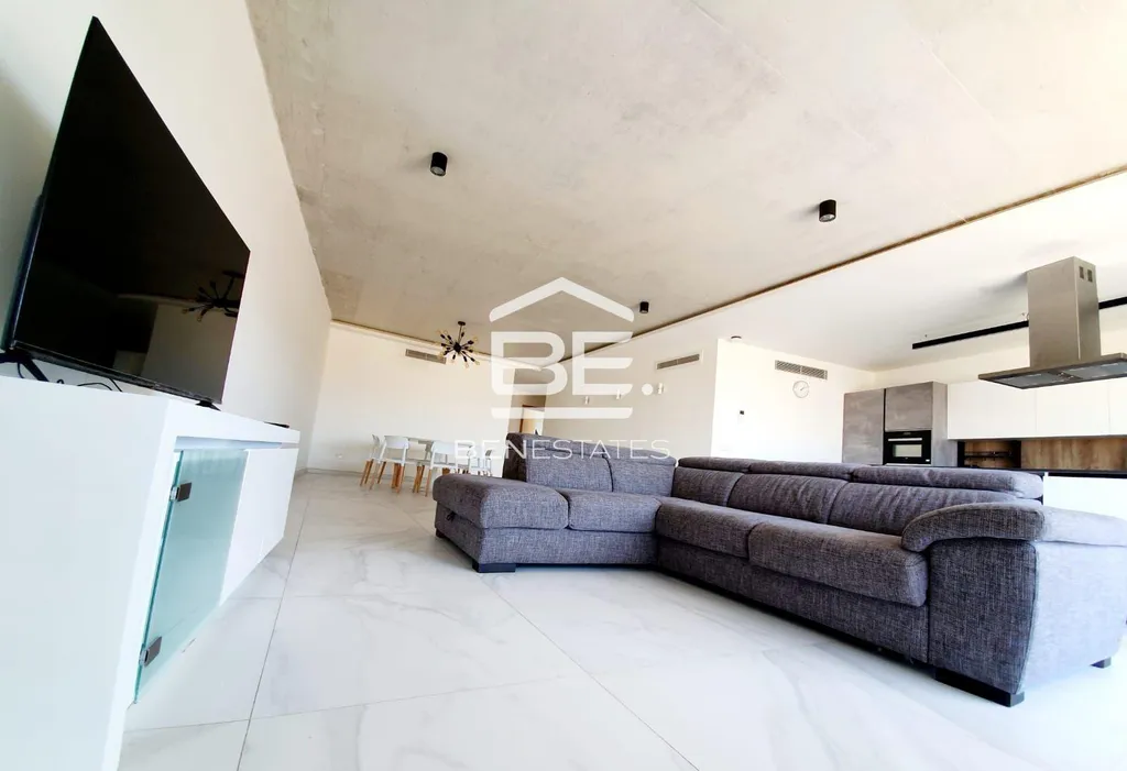 Penthouse in Mosta