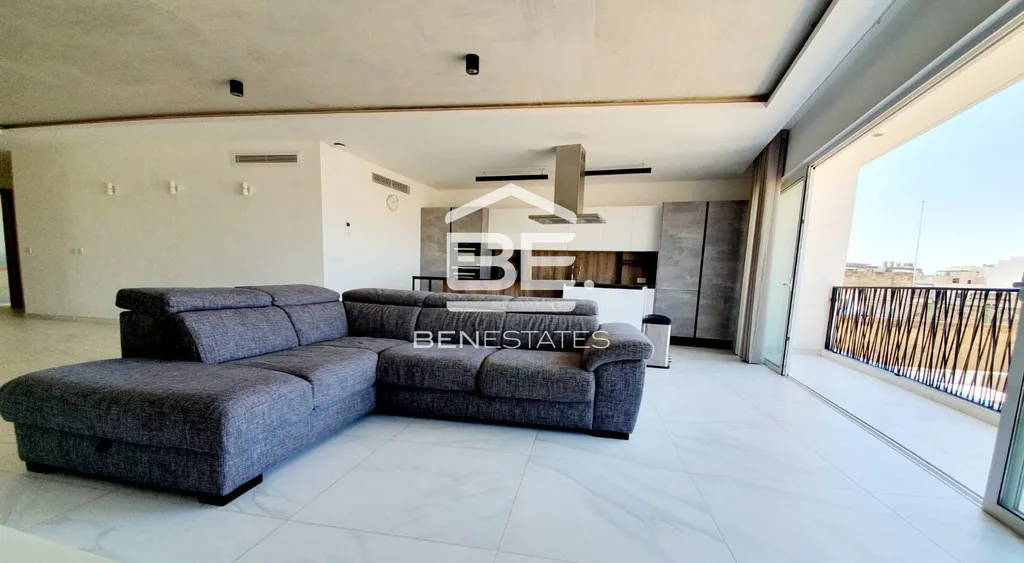Penthouse in Mosta