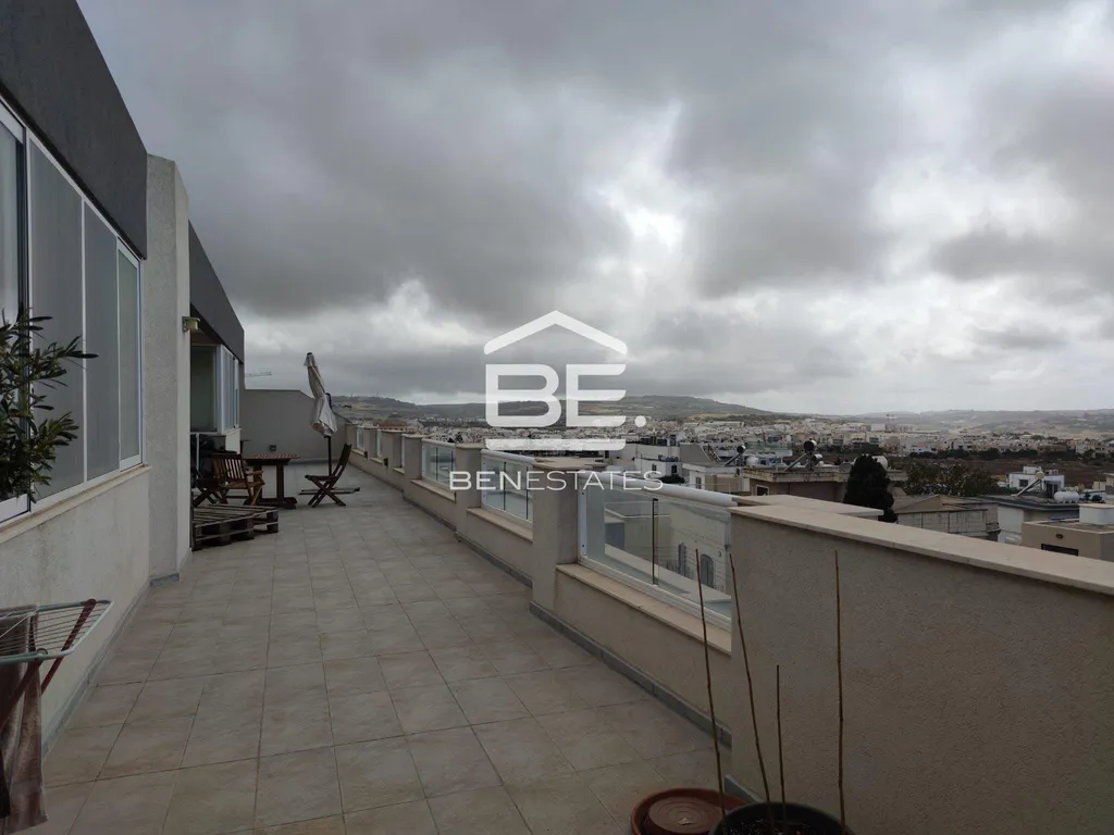 Penthouse in San Pawl Tat-Targa