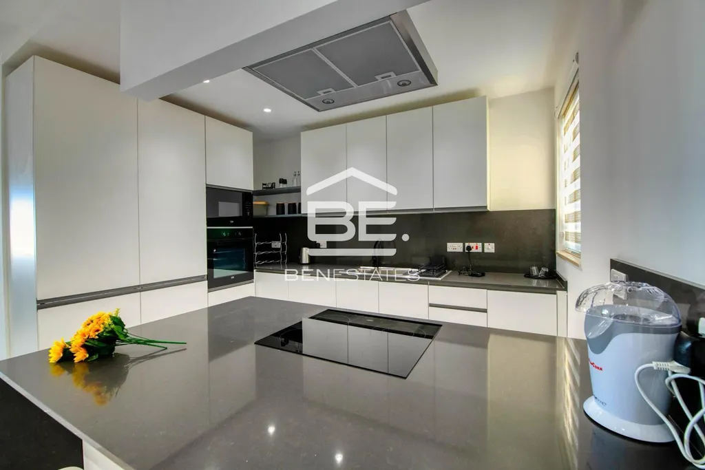 Penthouse in St. Julians