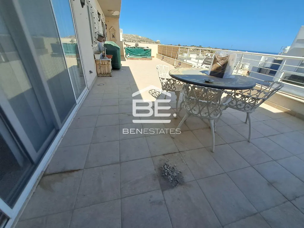 Penthouse in Bahar Ic-Caghaq