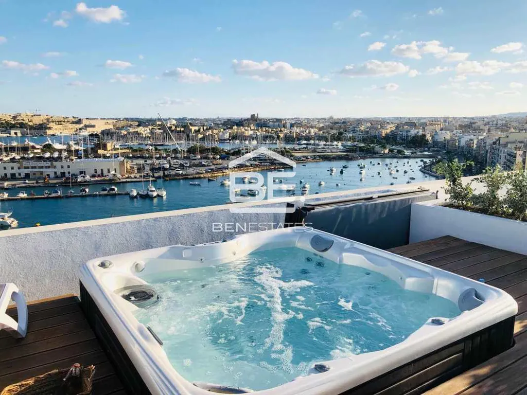 Penthouse in Sliema