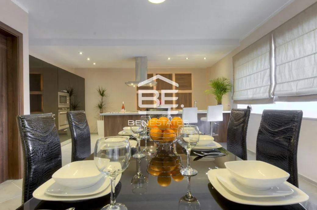 Semi Detached Villa in Madliena