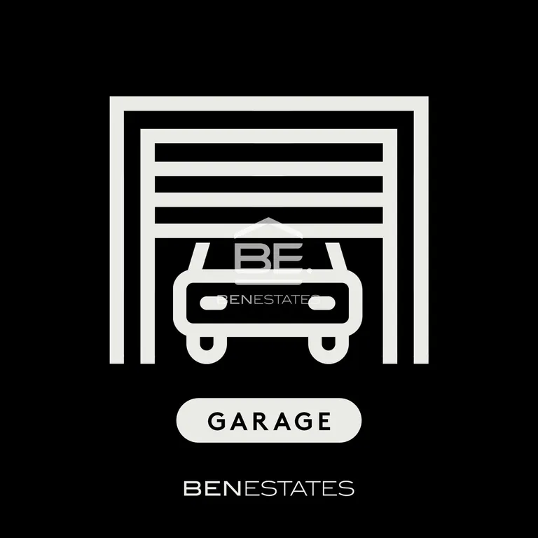 Street Level Garage in Msida