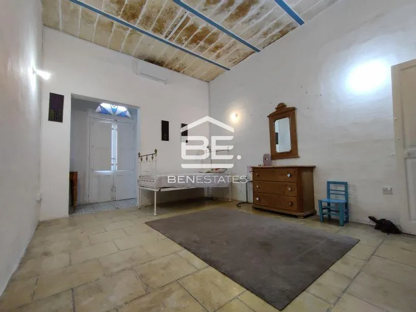 Town House in St. Julians