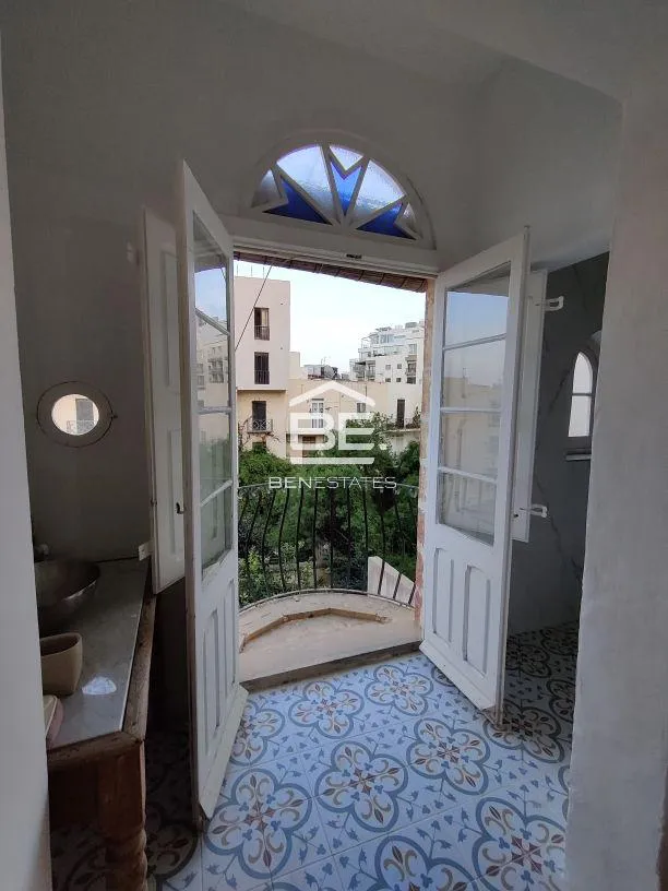 Town House in St. Julians
