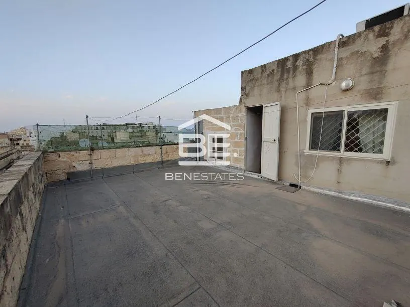Town House in St. Julians