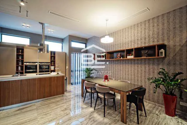 Town House in Sliema