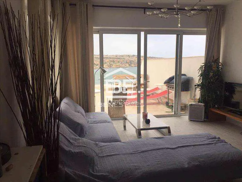 Penthouse in St. Pauls Bay