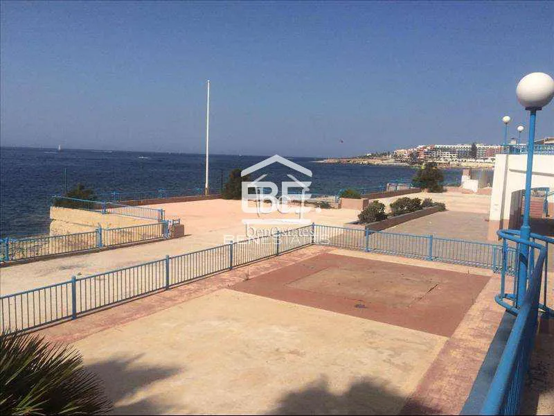 Commercial in Bugibba