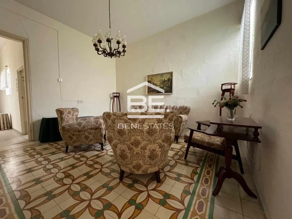 Apartment with airspace in Paola