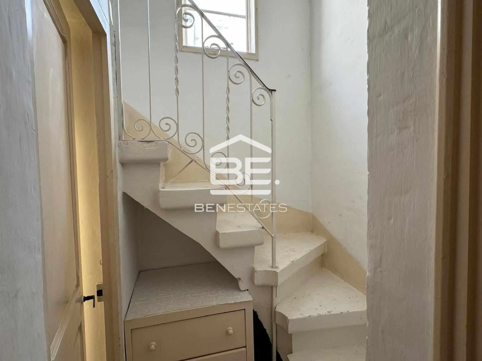 Apartment with airspace in Paola