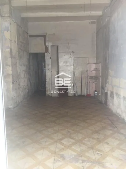 Commercial in Hamrun