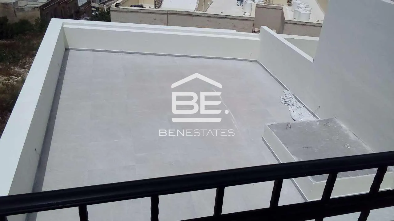 Fully Detached Penthouse in Kalkara