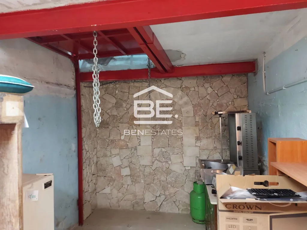 Semi Basement Garage in Swatar