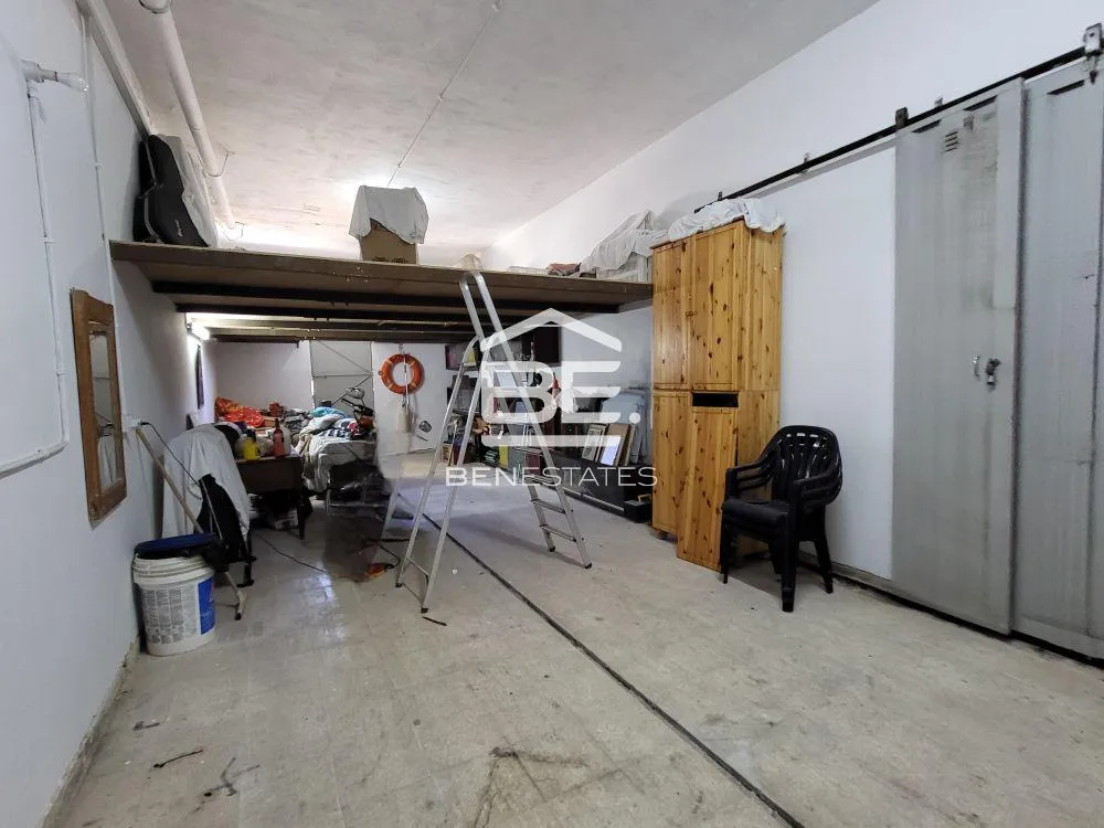 Semi Basement Garage in St. Julians