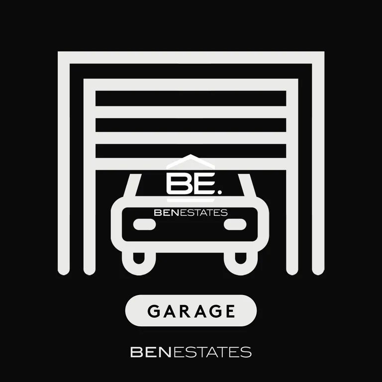 Street Level Garage in Birzebbuga