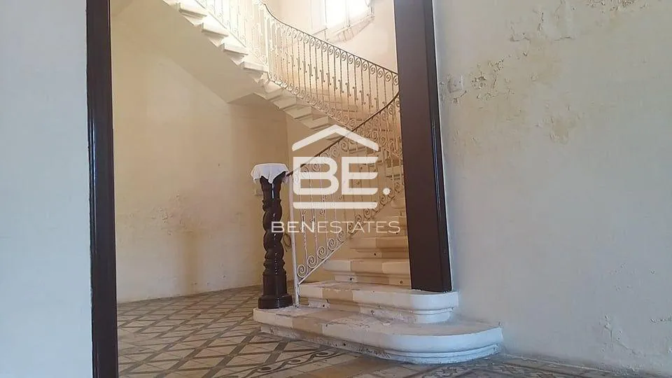 Unconverted Town House in Birzebbuga