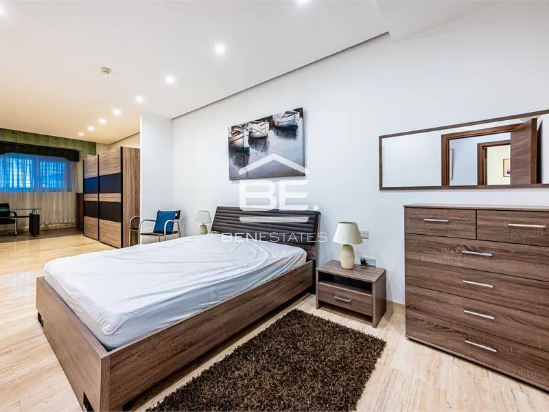 Apartment in Ta' Xbiex