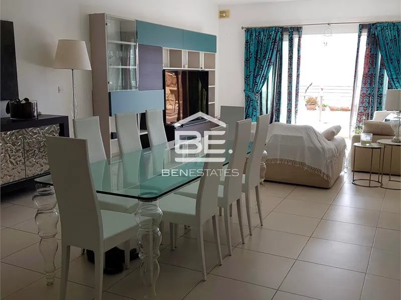 Apartment in Xemxija
