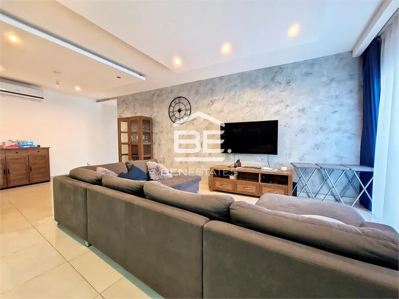 Penthouse in Zebbug