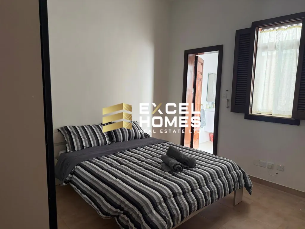 Luxurious 4 Bedroom Townhouse in Sliema with Large Terrace and Garage - View 4