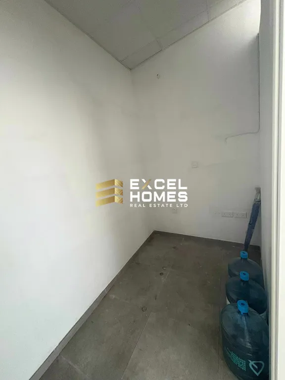 Spacious Office in Siggiewi with Air Conditioning - View 3