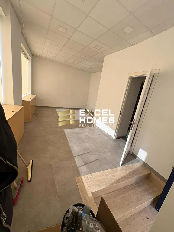 Spacious Office in Siggiewi with Air Conditioning - View 4