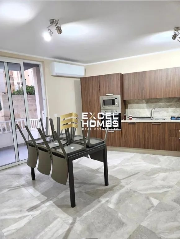 Luxurious 3 Bedroom Apartment in Msida with Ensuite and Garage - View 2