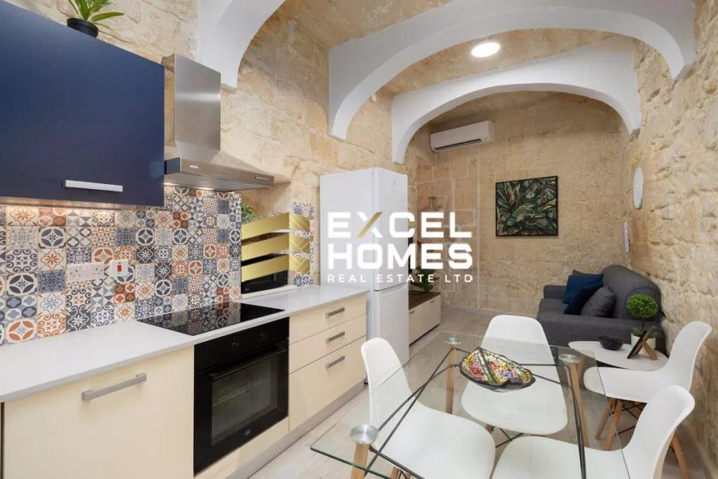 Modern 3 Bedroom Townhouse in Qormi with Large Terrace - View 3