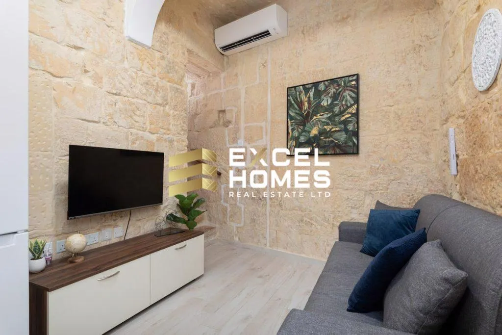Modern 3 Bedroom Townhouse in Qormi with Large Terrace - View 4