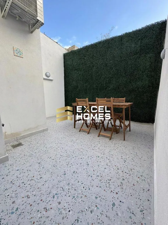 Cozy 1 Bedroom Maisonette in Hamrun with Ensuite - Main View