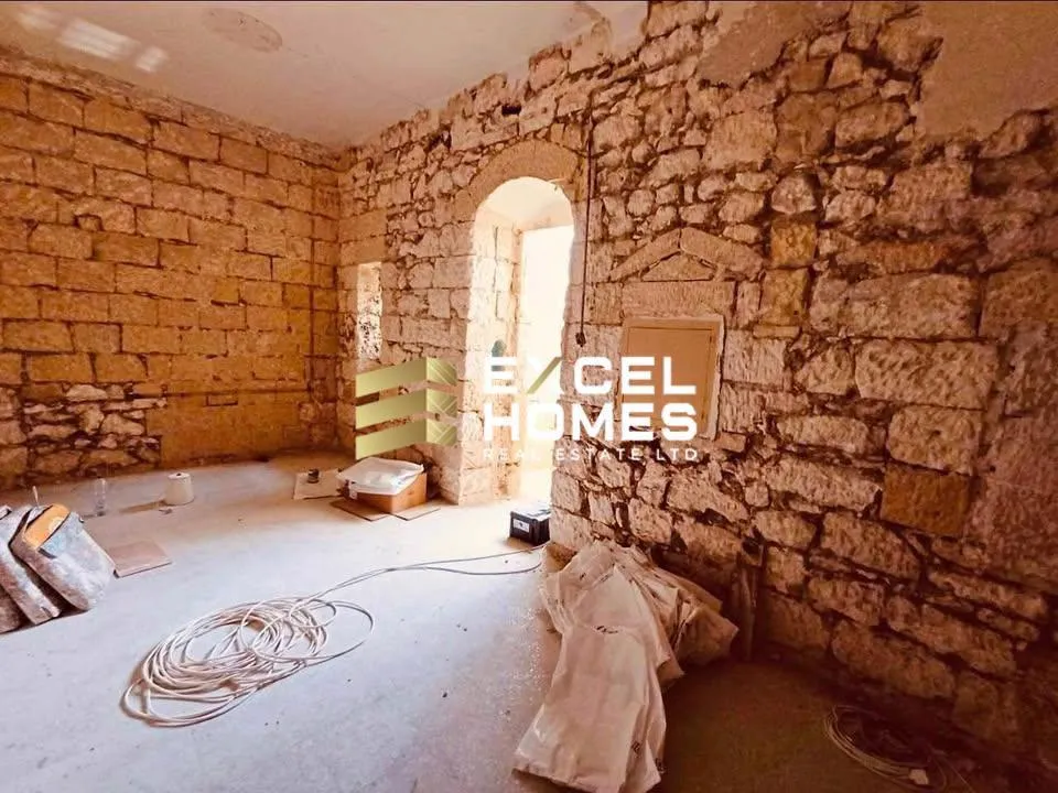 Charming 2 Bedroom House in Rabat with Large Terrace - View 2