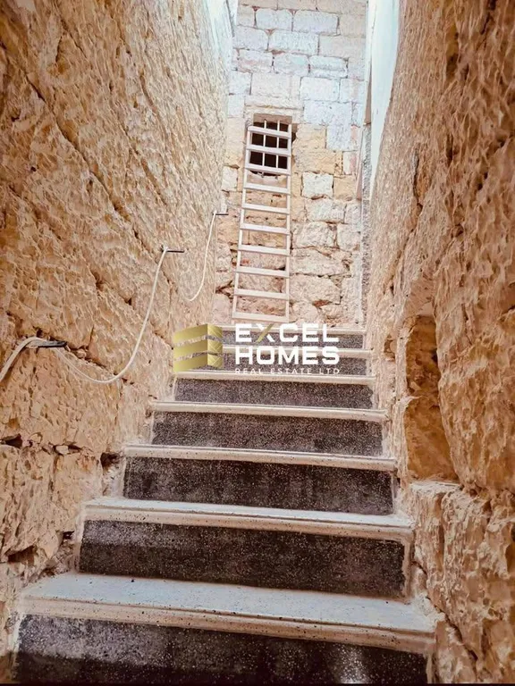 Charming 2 Bedroom House in Rabat with Large Terrace - View 5