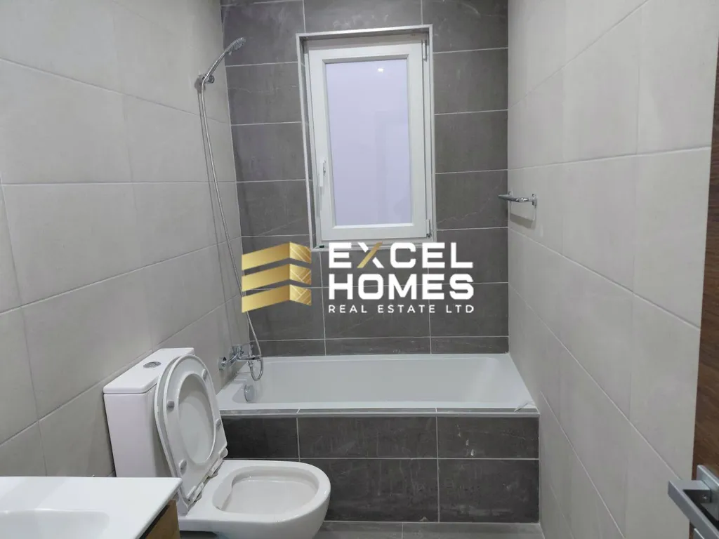 Spacious 3 Bedroom Apartment in Balzan with Large Terrace - View 3