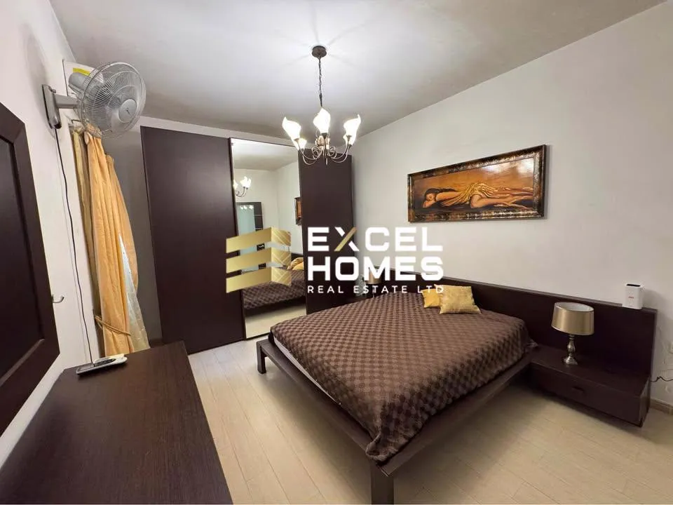 Spacious 4 Bedroom Maisonette in Pembroke with Large Terrace - View 3