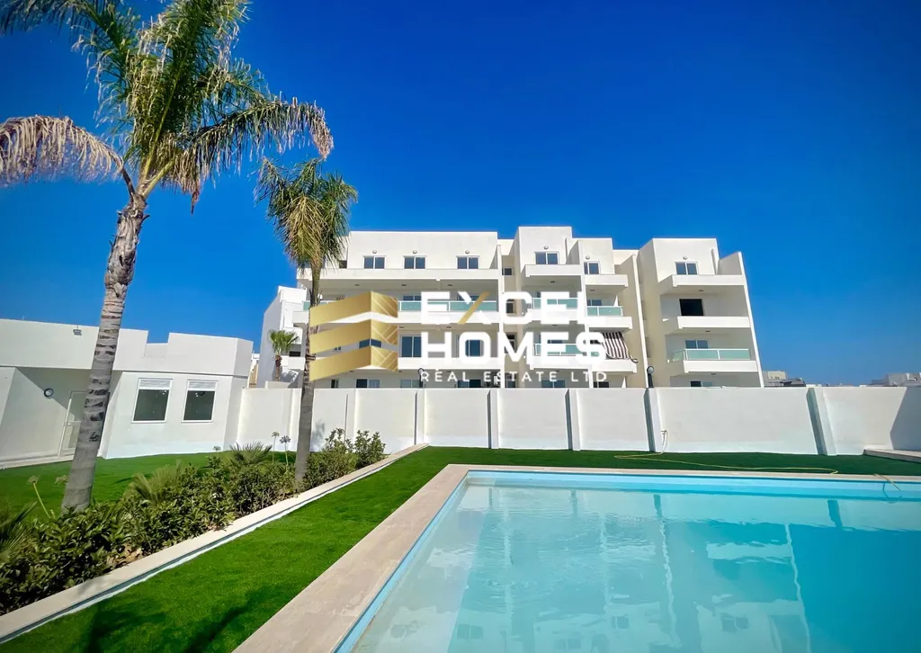 Luxurious 3 Bedroom Penthouse in Birzebbuga with Private Pool - View 2
