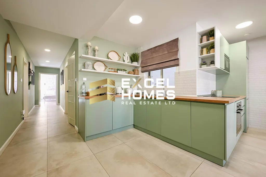 Modern 3 Bedroom Apartment in Swieqi with Private Balcony - View 3