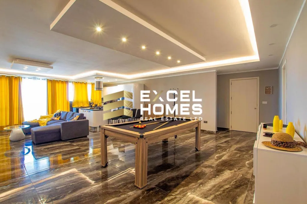 Luxurious 3 Bedroom Apartment in Sannat with Private Pool - View 4