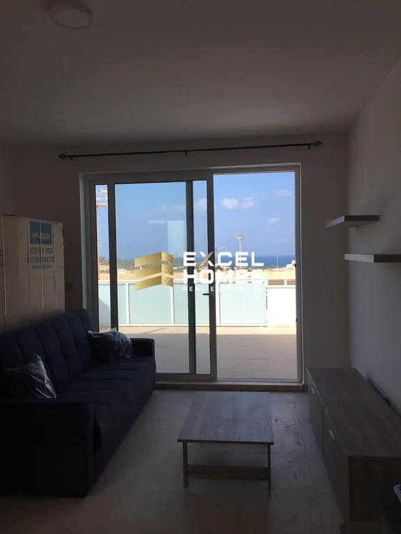 Luxurious 3 Bedroom Penthouse in Swieqi with Ensuite - View 3